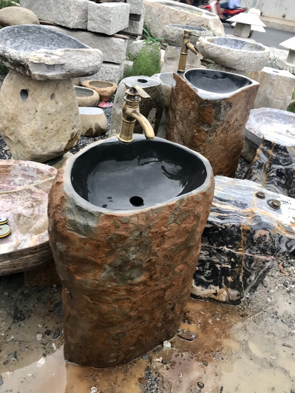 Lavabo đá bazan